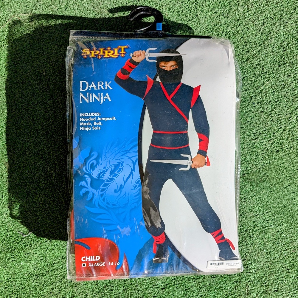Dark Stealth Ninja Halloween Jumpsuit/Mask/2 Daggers Costume Child XL 14-16 GUC